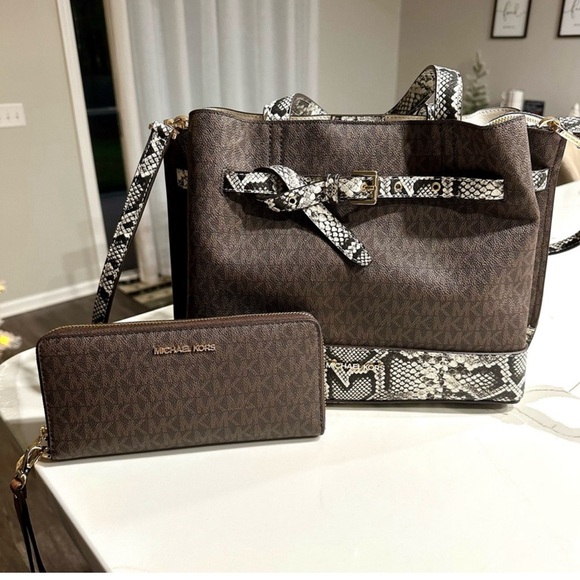 Michael Kors Emilia satchel and Wallet Set-nwt - Picture 1 of 17